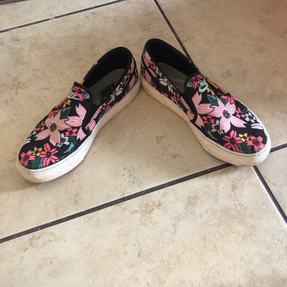 Vans style Nikes - Picture 2 of 4